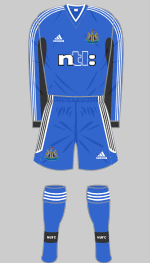 newcastle united 2001 away kit